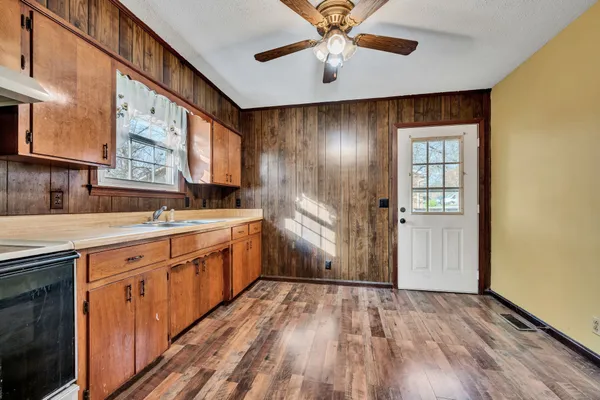 $229,900 | 1151 Chestnut Drive, Burns, TN 37029