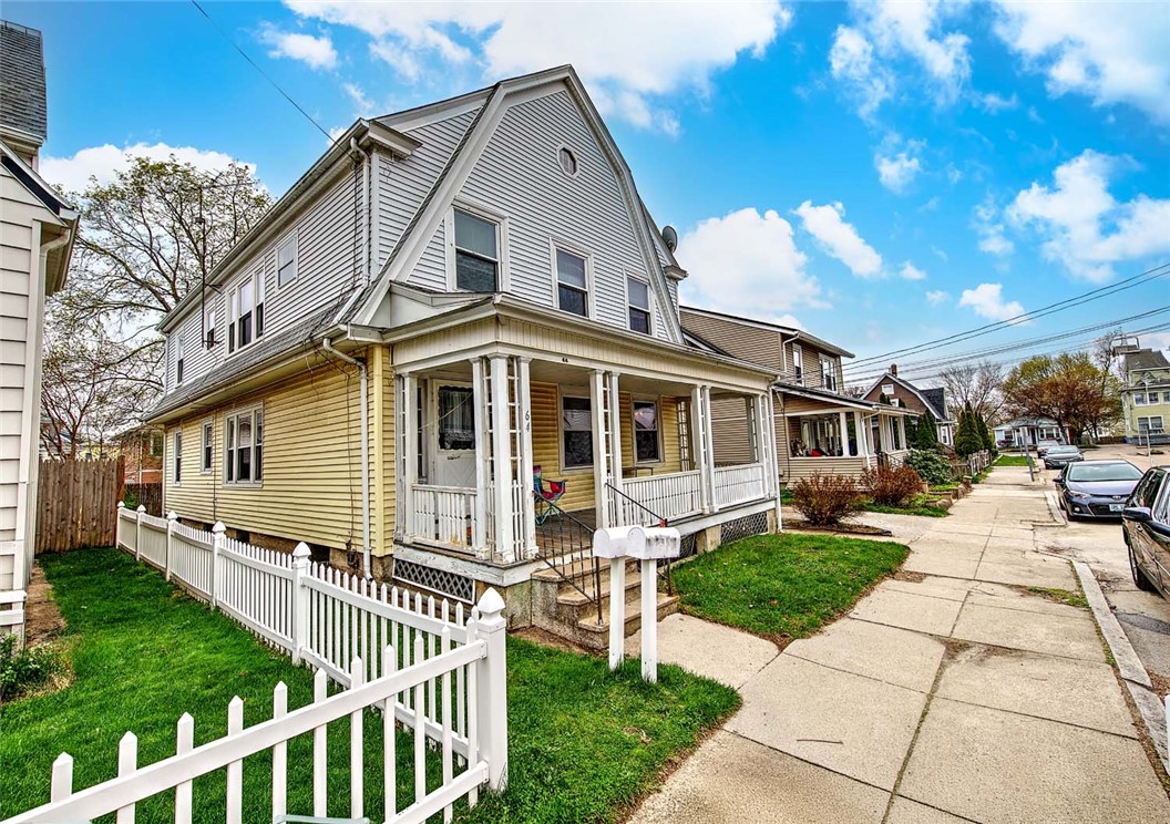 64 Harvard Street Pawtucket, RI 02860 - Photo 2 of 43