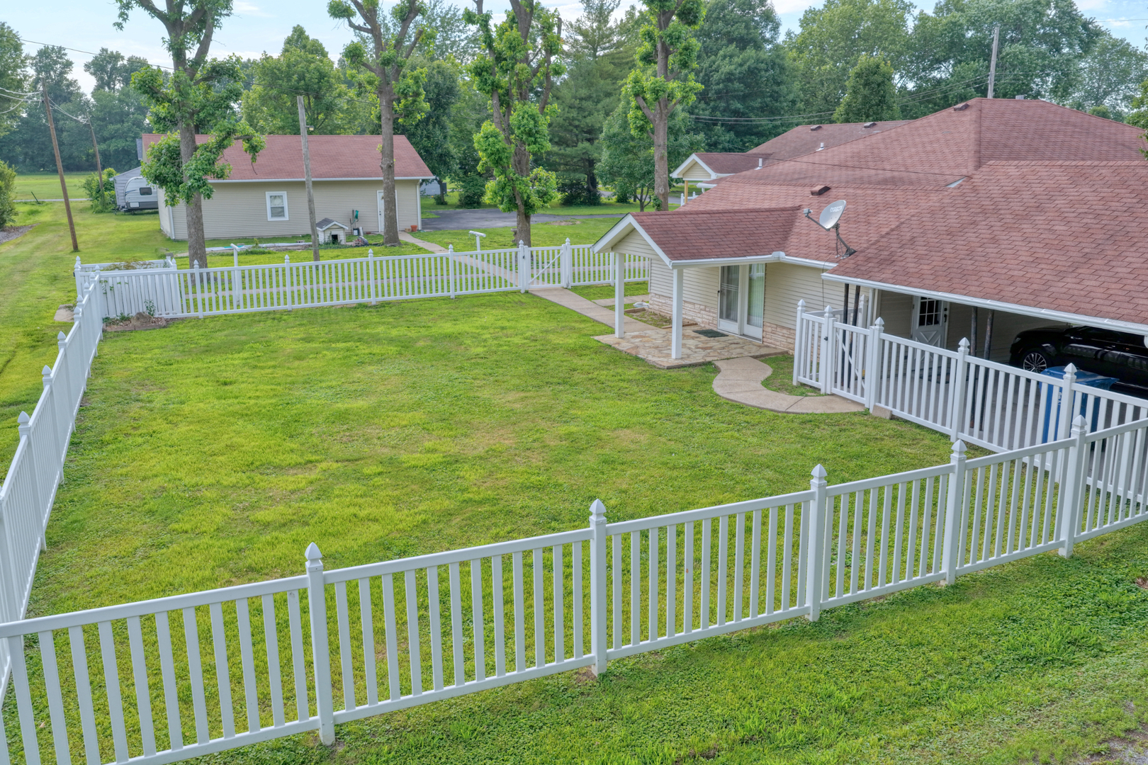 602 West Ray Avenue Christopher, IL 62822 - Photo 17 of 61