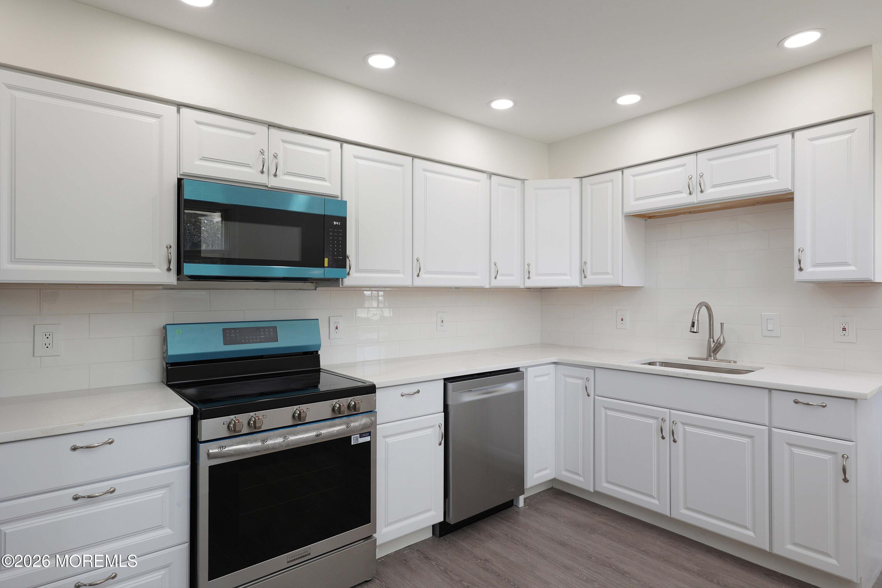 149 Asbury Road Farmingdale, NJ 07727 - Photo 20 of 33 758A0685