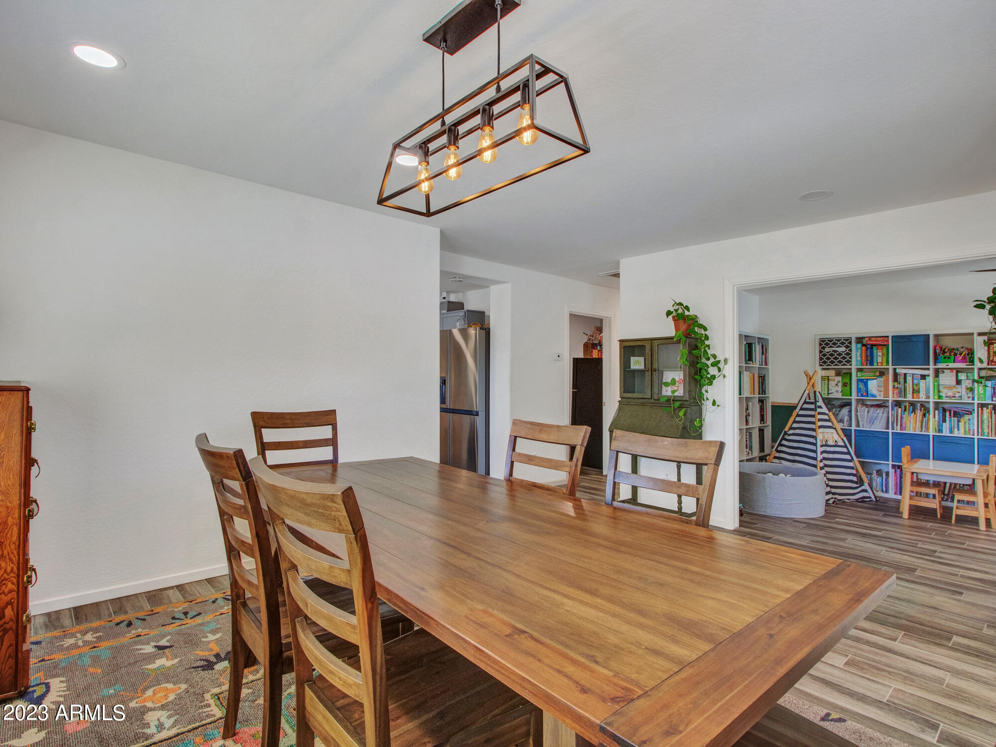 2309 West Florentine Road Phoenix, AZ 85086 - Photo 27 of 74 03-Dining (2)