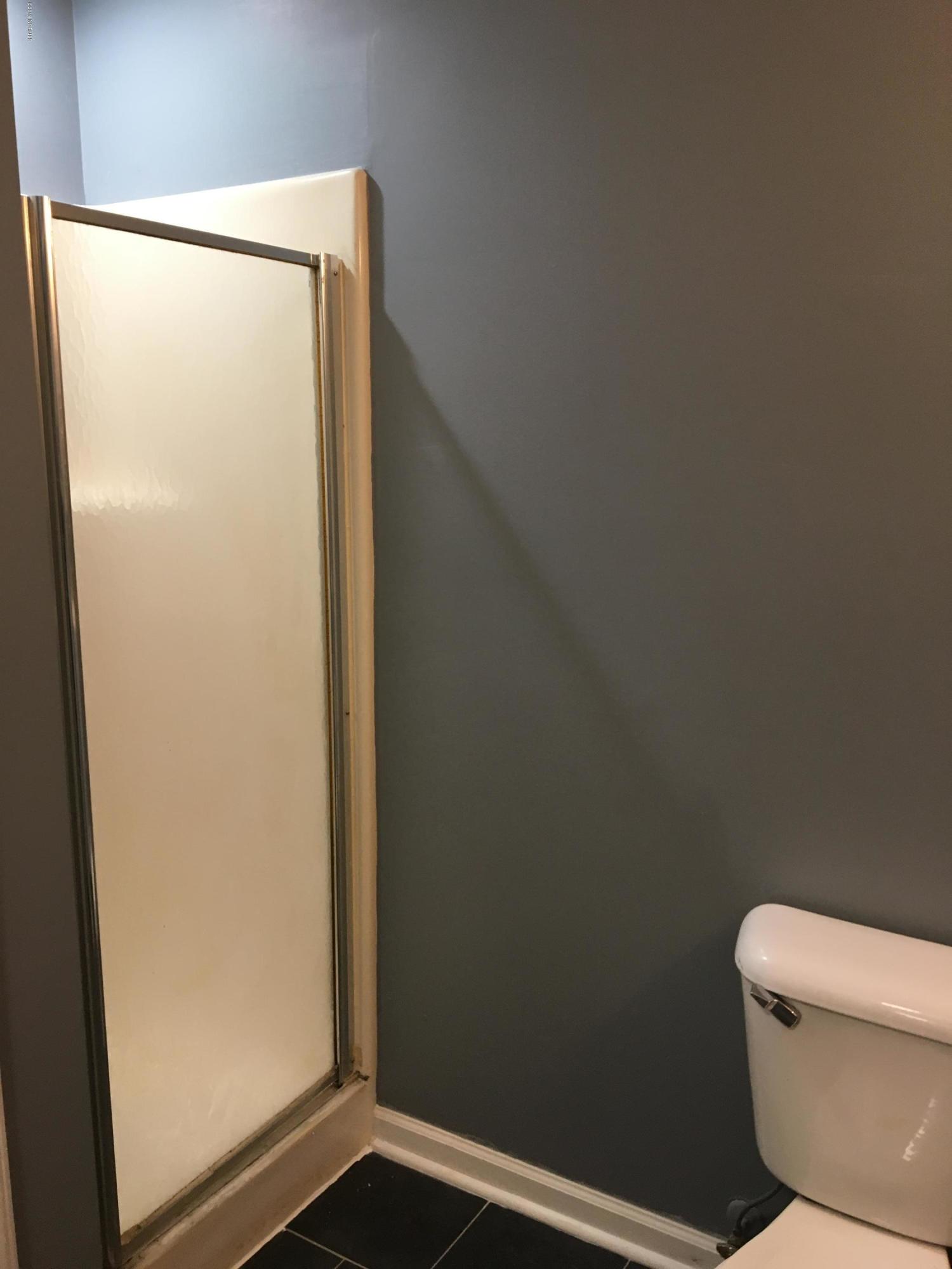 4516 Greentree Road, Unit 6 Wilmington, NC 28405 - Photo 6 of 6 IMG_2657