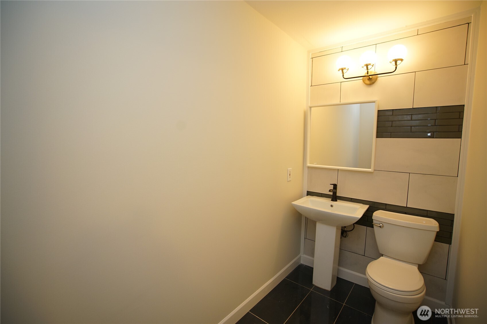 2811 Southwest 350th Place Federal Way, WA 98023 - Photo 9 of 23 a bathroom with a toilet and a shower