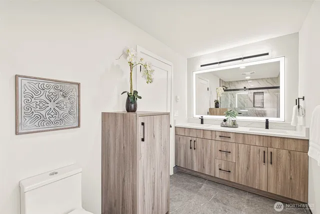 $5,300 | 2914 East Columbia Street, Seattle, WA 98122