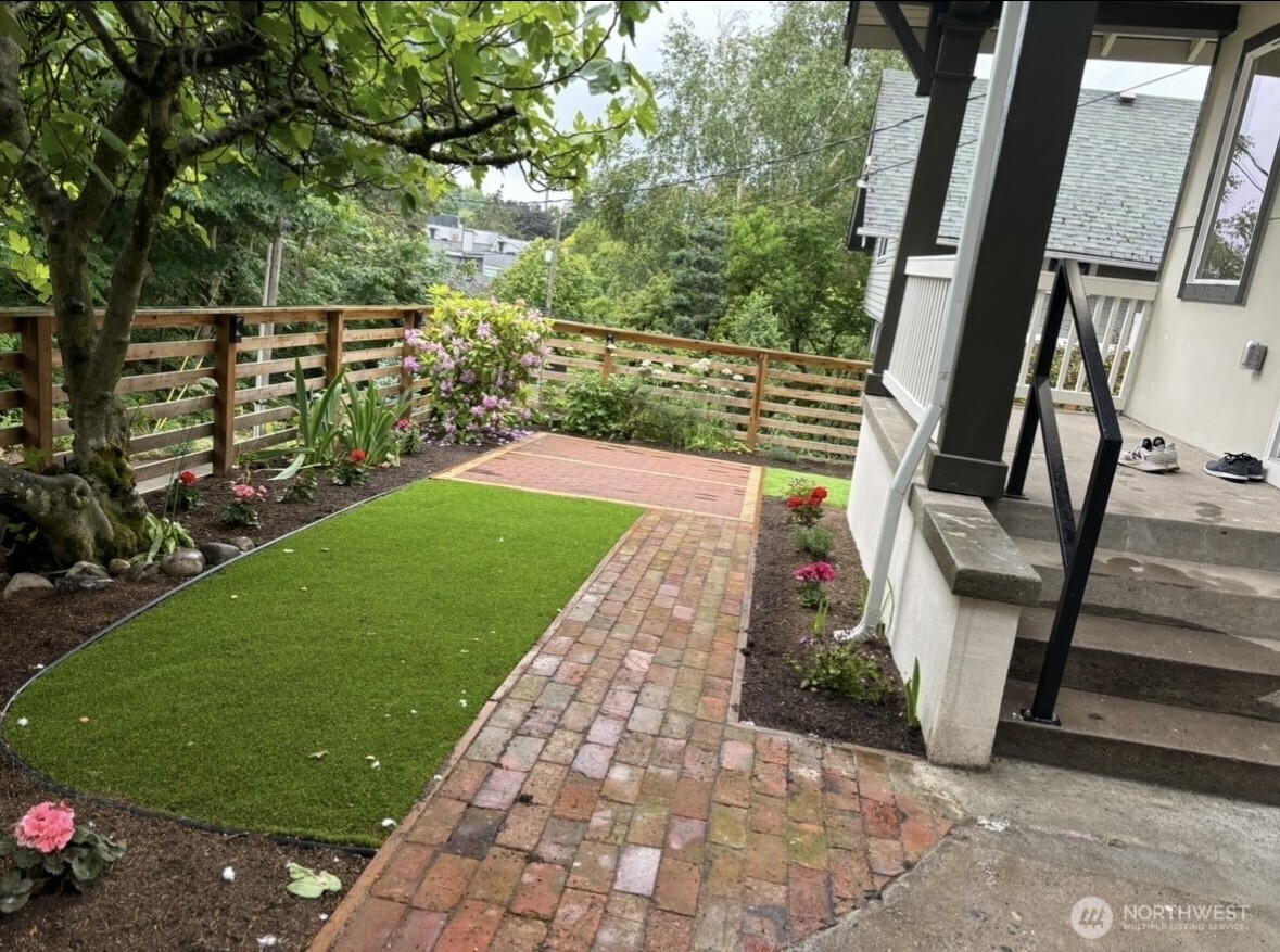 2914 East Columbia Street Seattle, WA 98122 - Photo 3 of 39