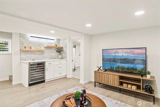 $5,300 | 2914 East Columbia Street, Seattle, WA 98122