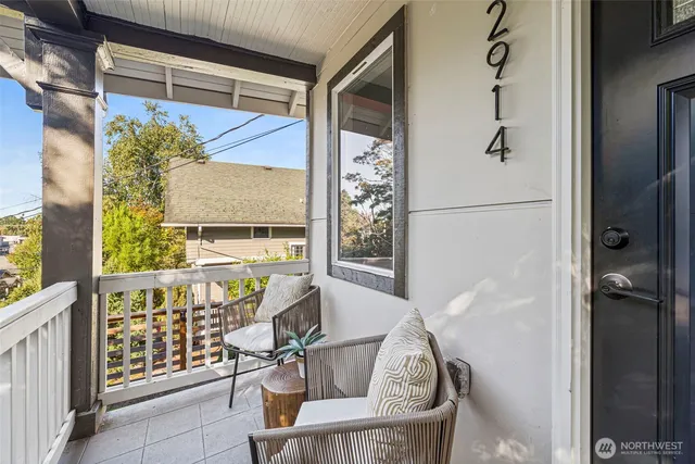 $5,300 | 2914 East Columbia Street, Seattle, WA 98122