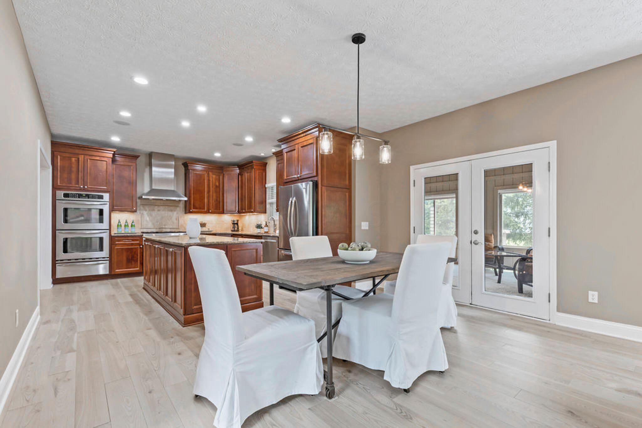 3959 Ryleland Court Powell, OH 43065 - Photo 9 of 56 Eat-In Space