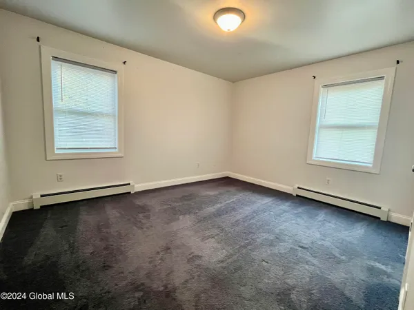 $1,650 | 4713 Highway 50, Northumberland, NY 12831