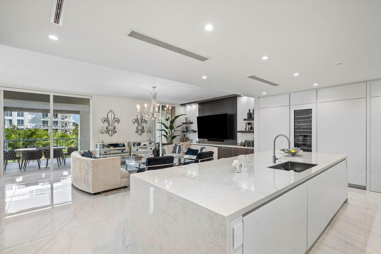 210 Southeast Mizner Boulevard, Unit 403 Boca Raton, FL 33432 - Photo 5 of 55 Gallery Image 5