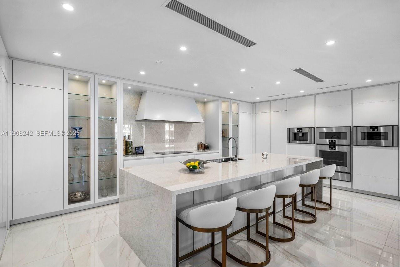 210 Southeast Mizner Boulevard, Unit 403 Boca Raton, FL 33432 - Photo 6 of 55 Gallery Image 6