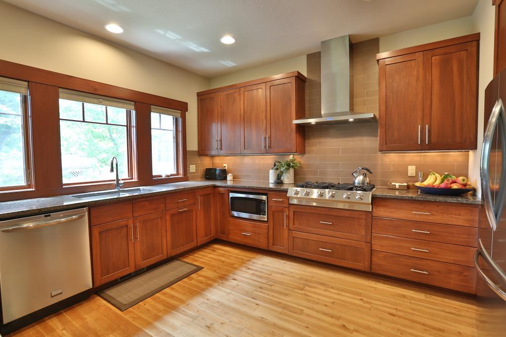 530 Radisson Road Golden Valley, MN 55416 - Photo 6 of 22 Gallery Image 6