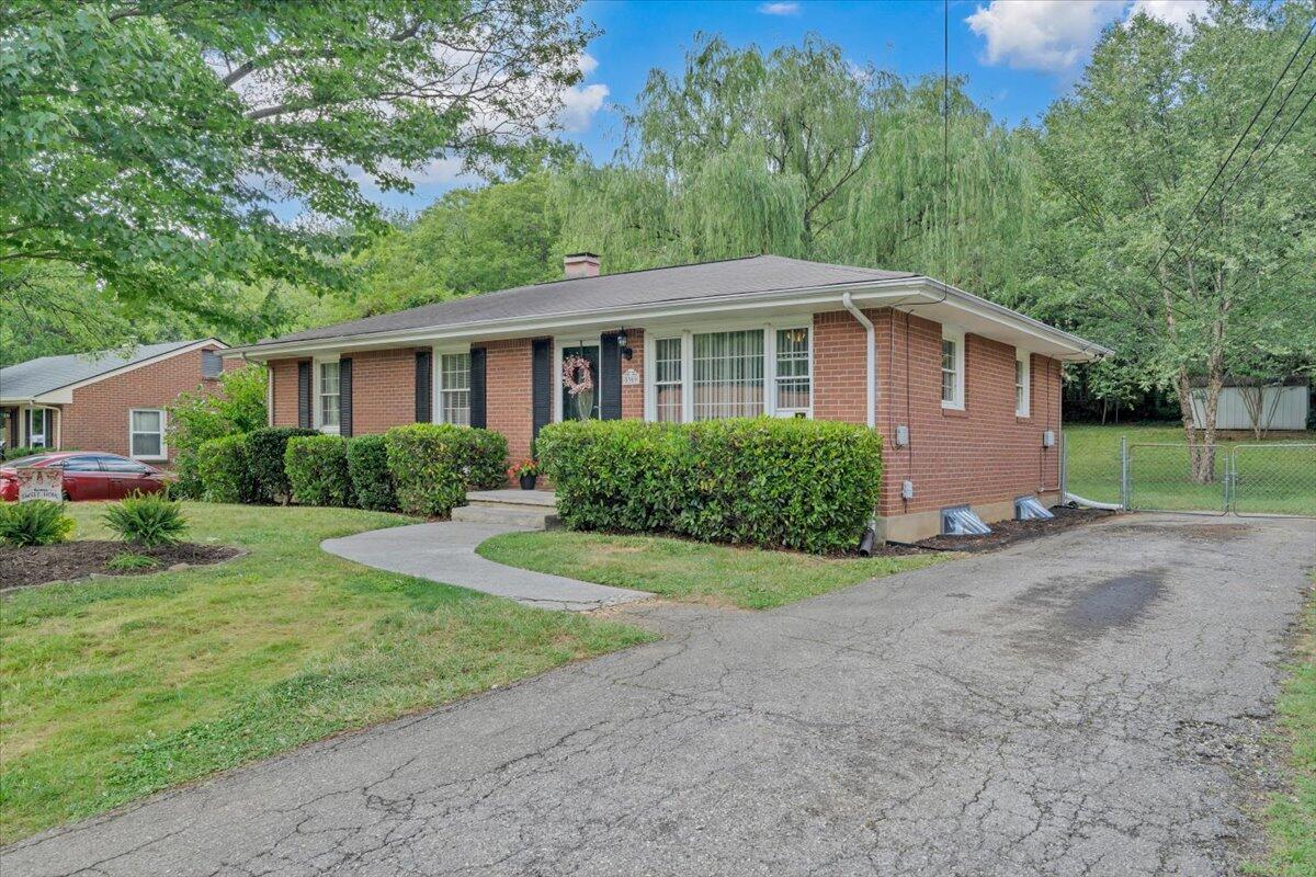 5309 Grandin Rd Extension Roanoke, VA 24018 - Photo 44 of 45 44-MIB00653
