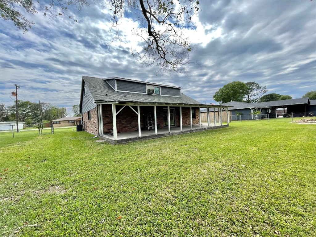509 Dwyer Street Angleton, TX 77515 - Photo 30 of 33