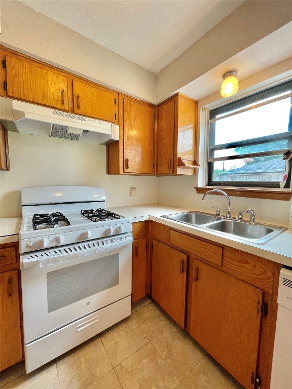 509 Dwyer Street Angleton, TX 77515 - Photo 8 of 33