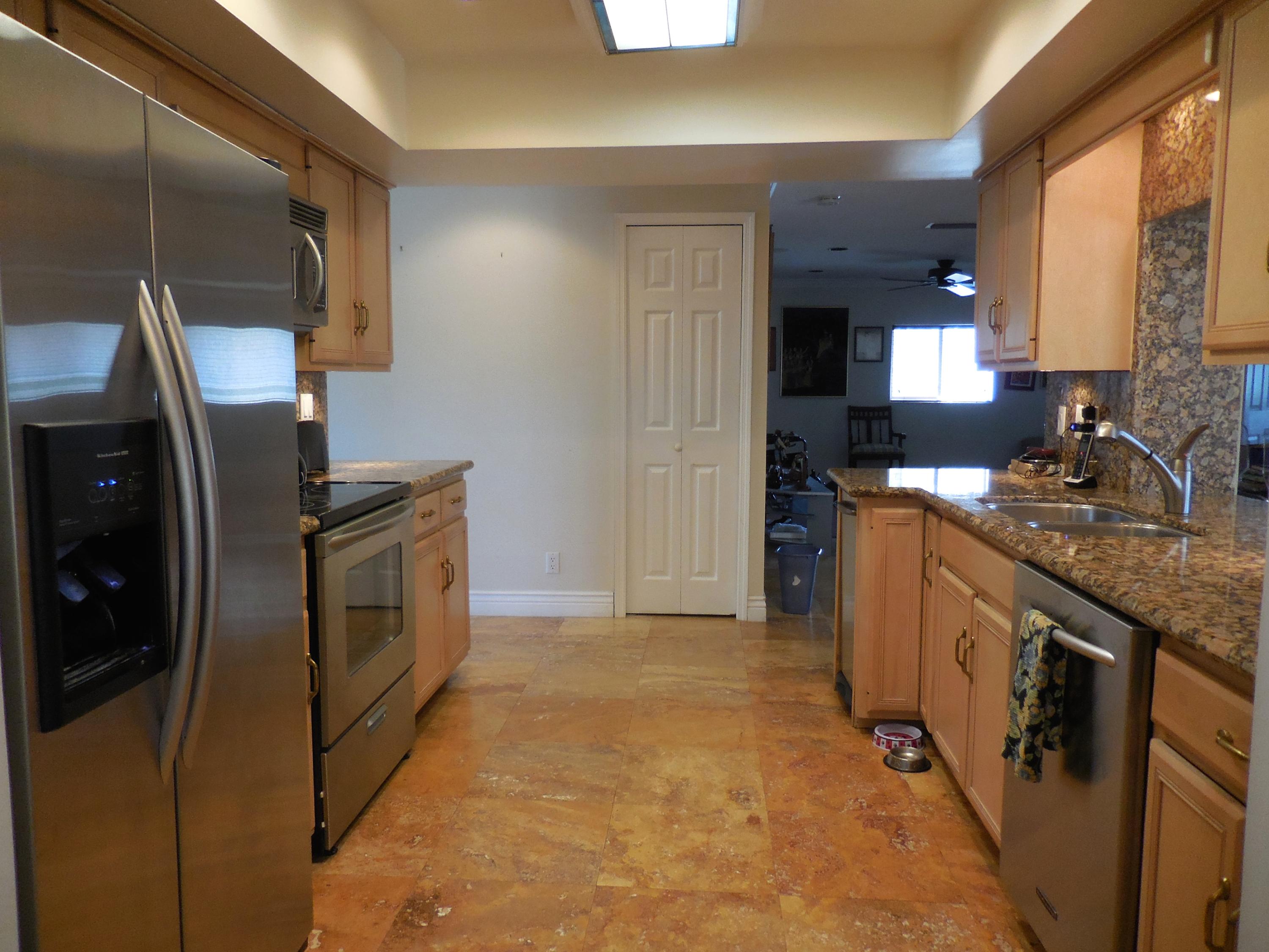 835 Northwest 5th Avenue Boca Raton, FL 33432 - Photo 16 of 41 Kitchen