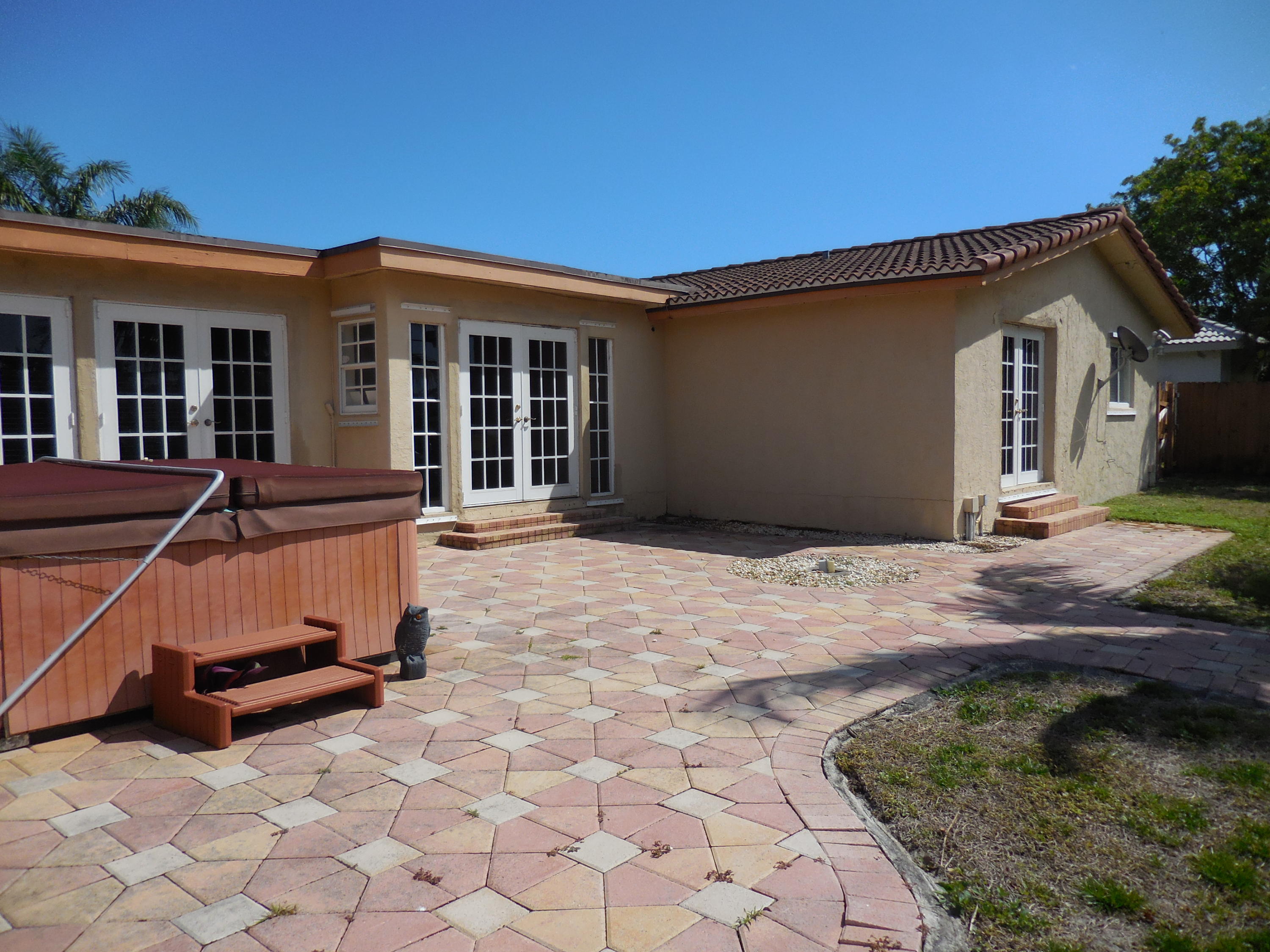 835 Northwest 5th Avenue Boca Raton, FL 33432 - Photo 38 of 41 DSCN4654