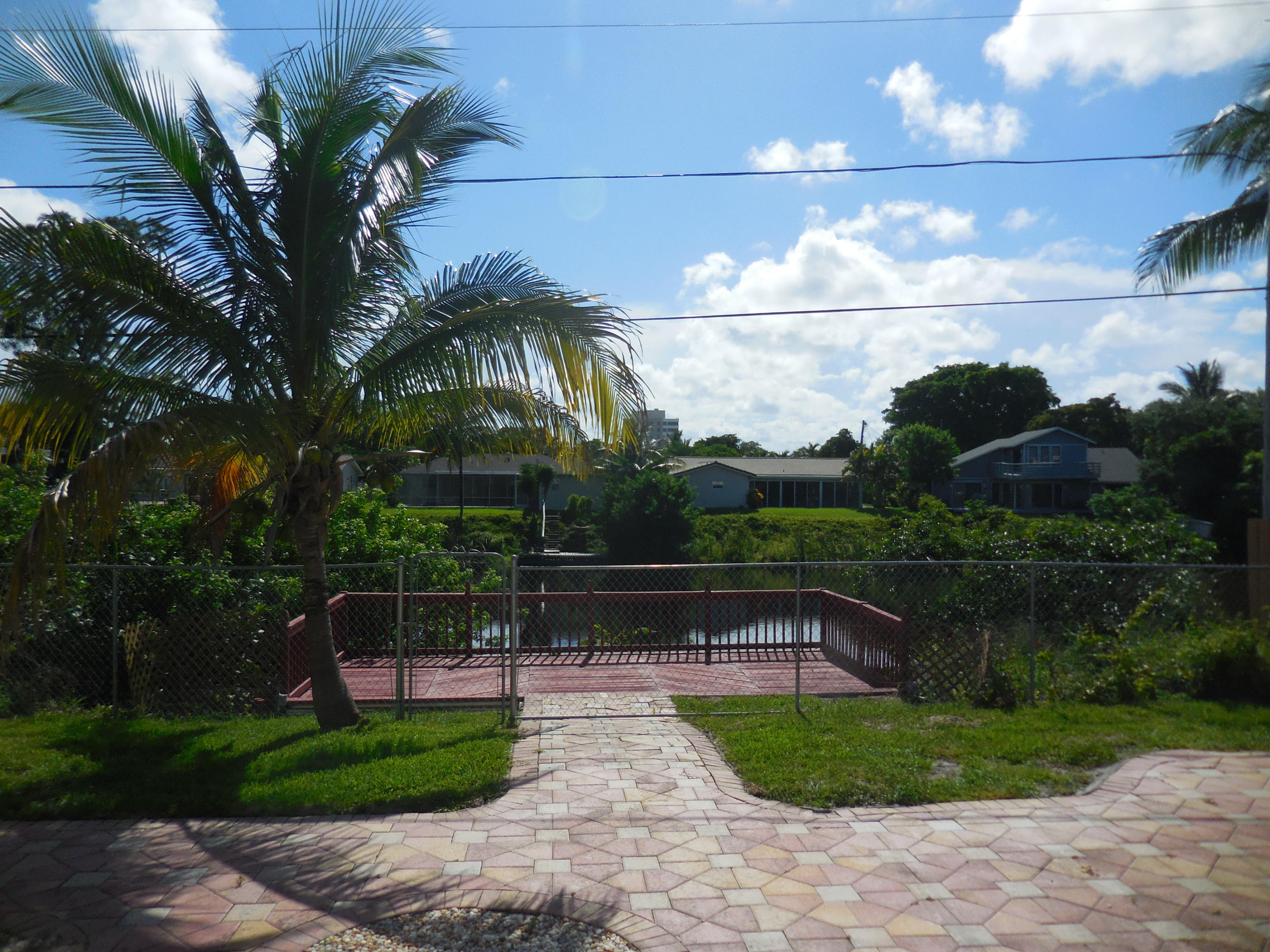 835 Northwest 5th Avenue Boca Raton, FL 33432 - Photo 39 of 41 DSCN6024