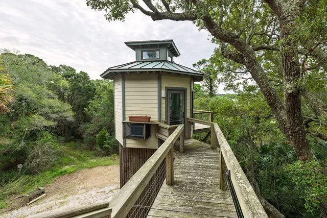 $1,200,000 | 242 Old House Lane, Dewees Island, SC 29429