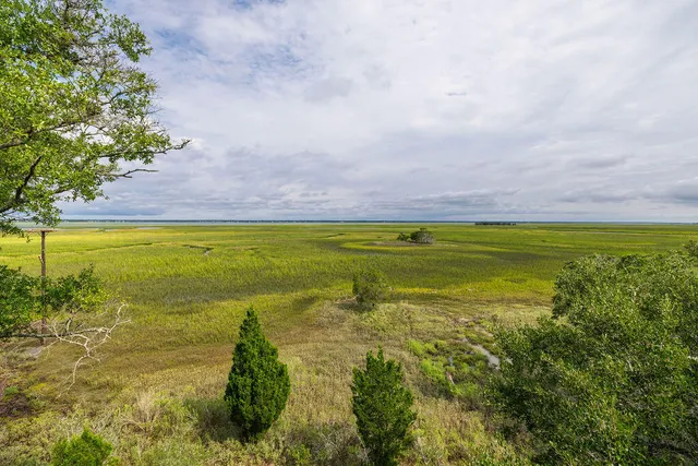 $1,200,000 | 242 Old House Lane, Dewees Island, SC 29429