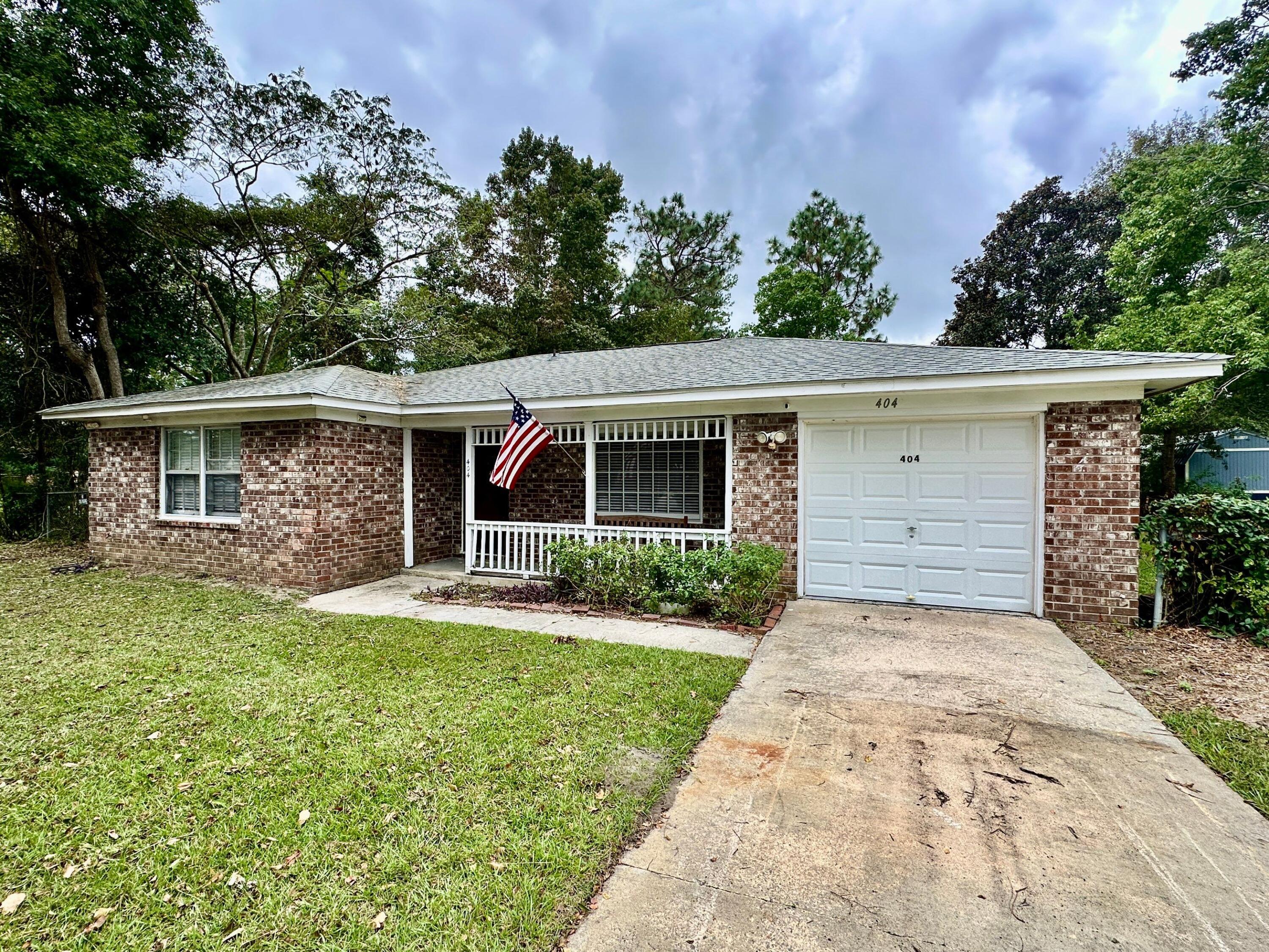404 Beauregard Road Summerville, SC 29486 - Photo 2 of 35 13-Oct 04, 2024 21-00-44-VPEN