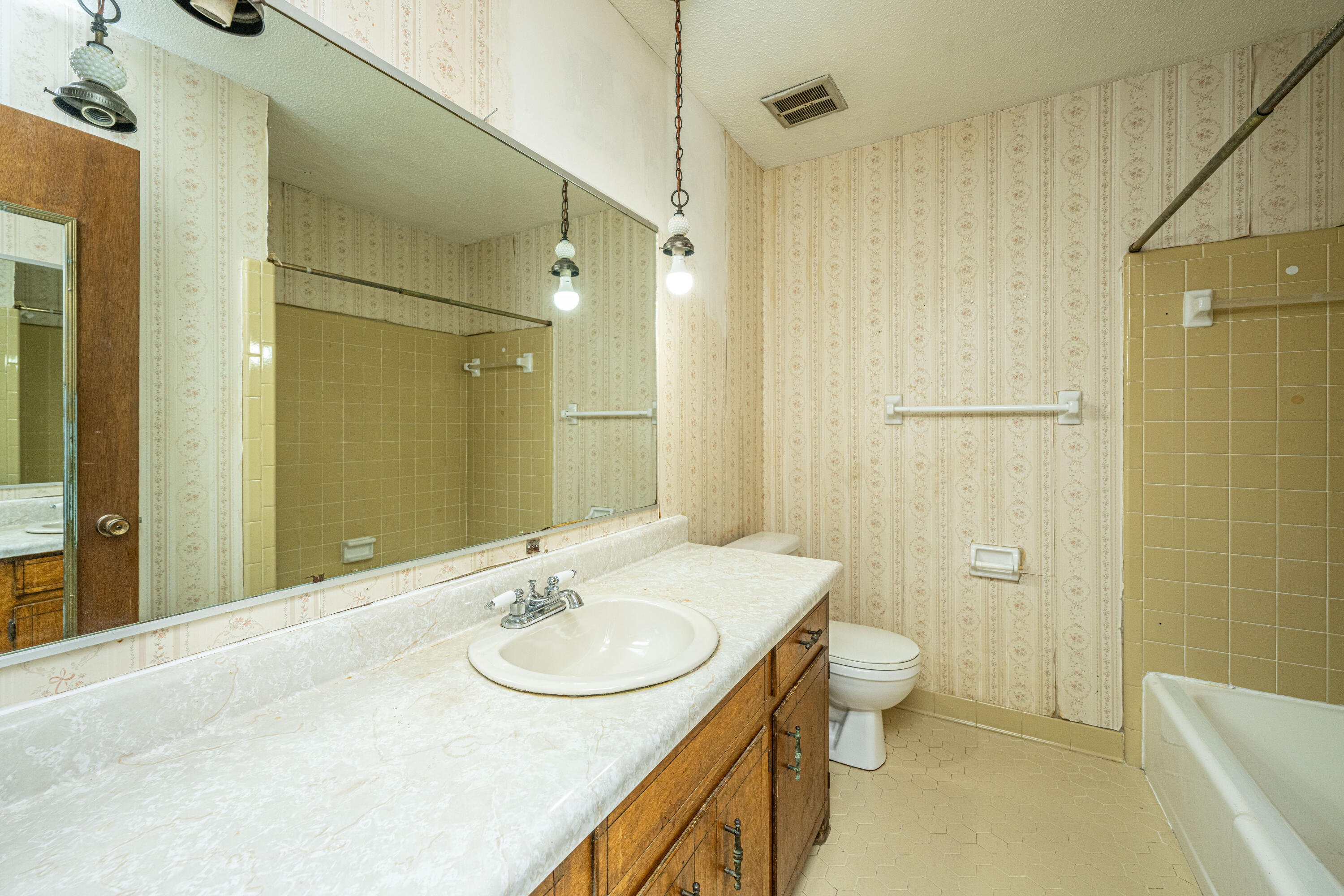 404 Beauregard Road Summerville, SC 29486 - Photo 22 of 35 404BeauregardRd025