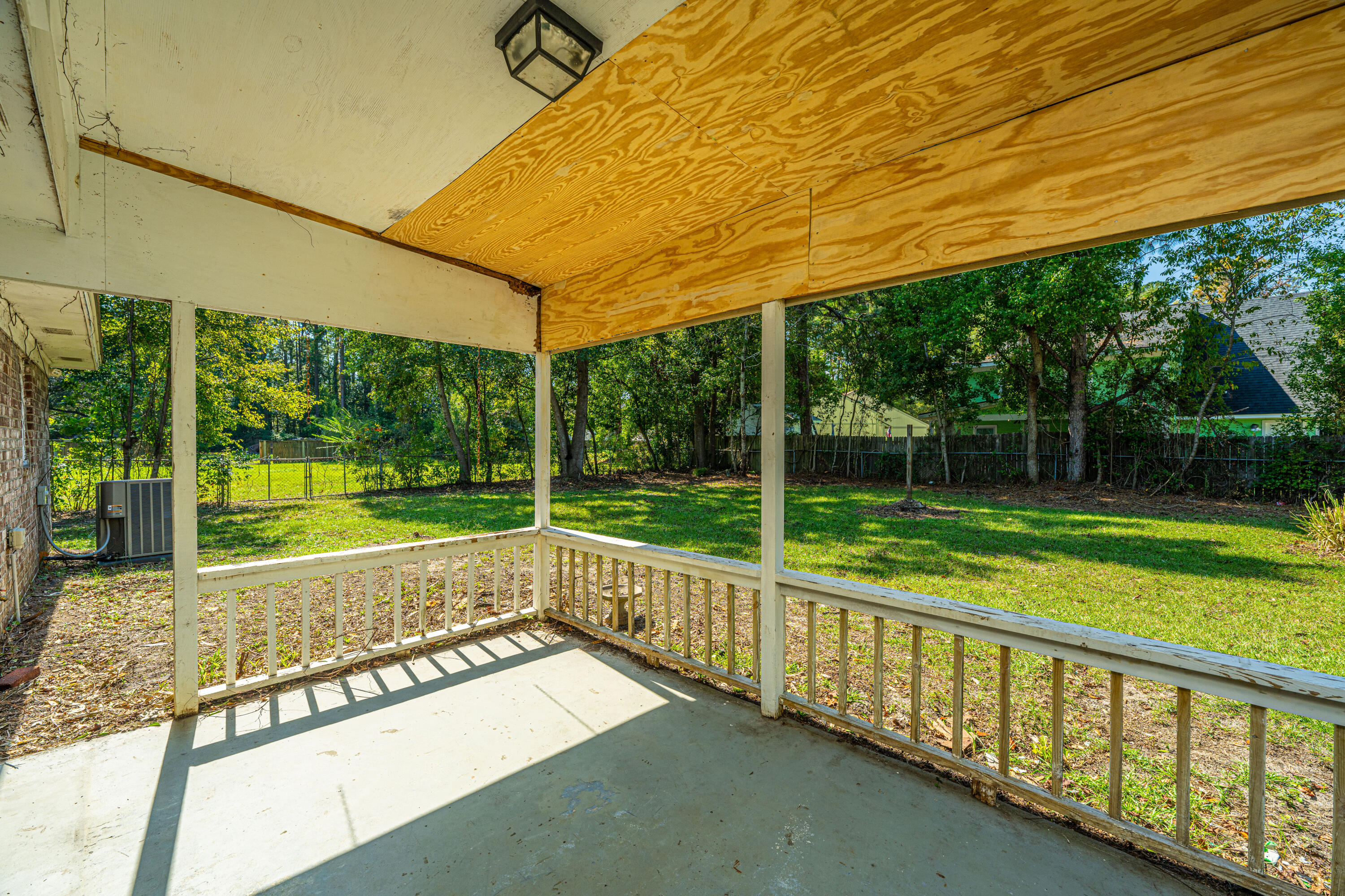 404 Beauregard Road Summerville, SC 29486 - Photo 31 of 35 404BeauregardRd035