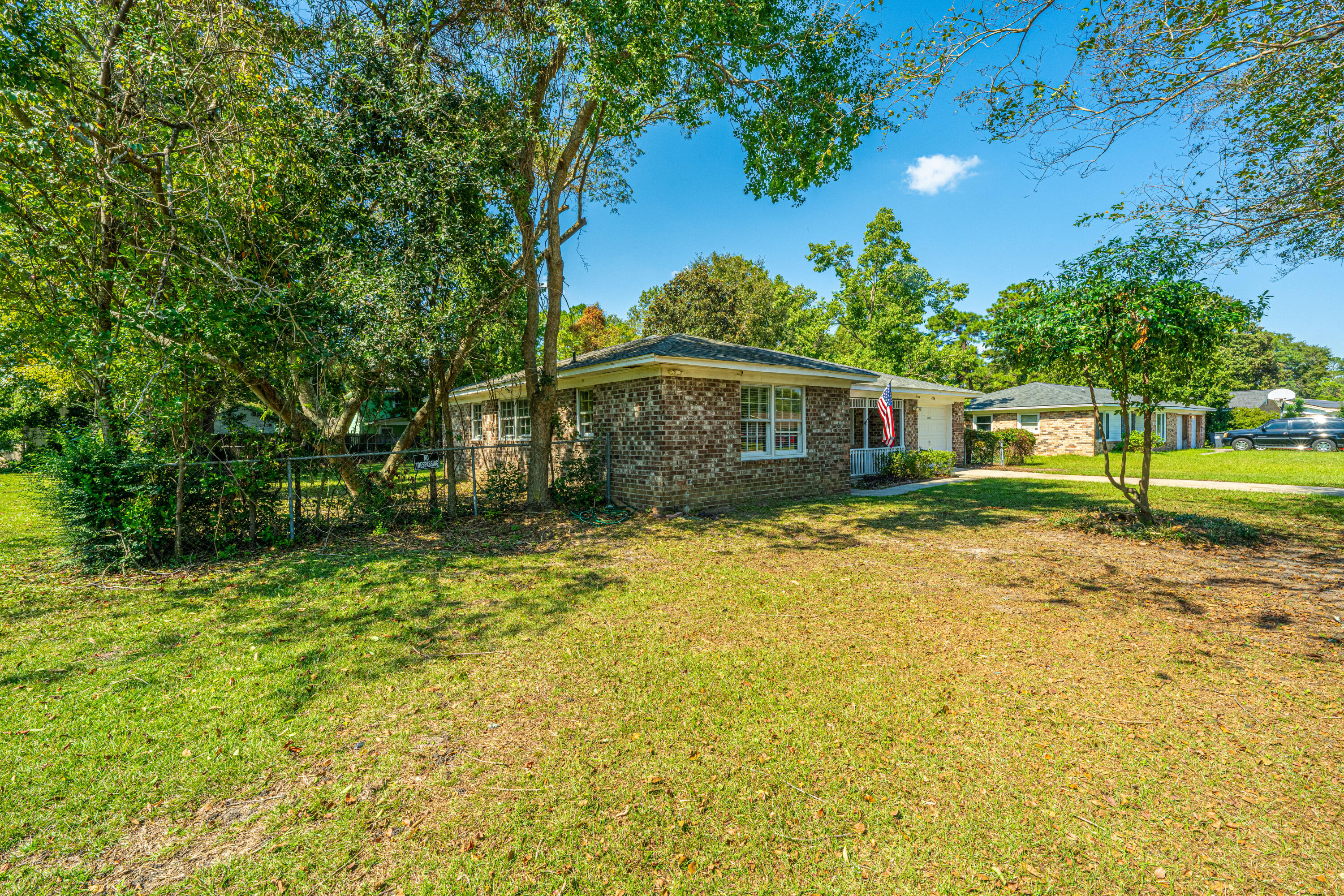 404 Beauregard Road Summerville, SC 29486 - Photo 5 of 35 404BeauregardRd004