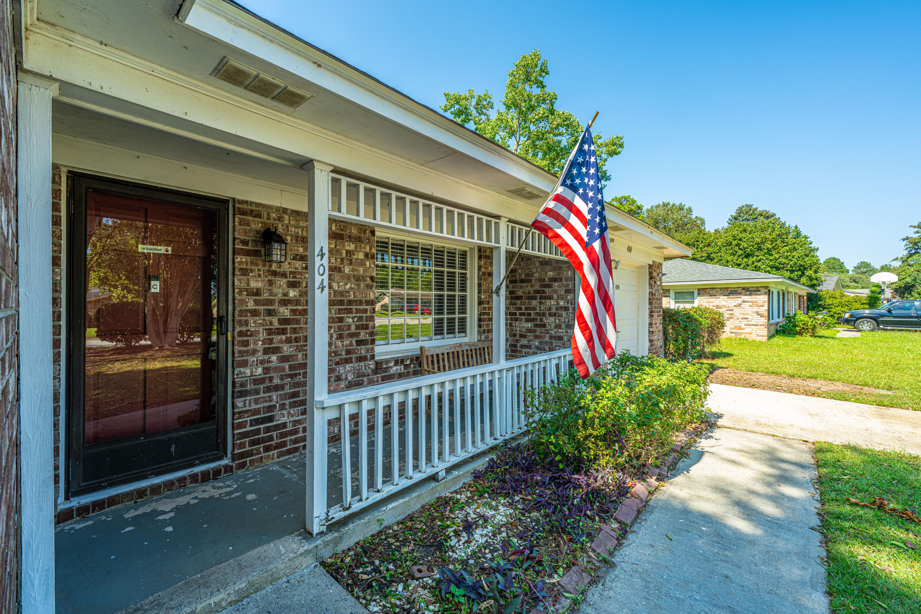 404 Beauregard Road Summerville, SC 29486 - Photo 8 of 35 404BeauregardRd007