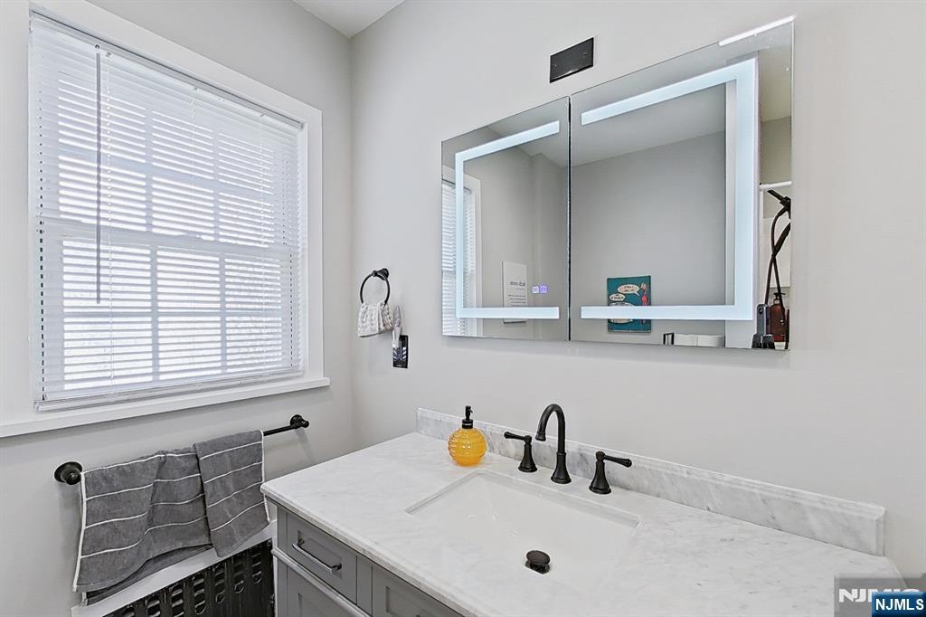 406 Lincoln Avenue Rutherford, NJ 07070 - Photo 29 of 50