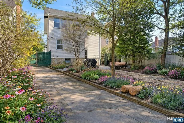 $795,000 | 406 Lincoln Avenue, Rutherford, NJ 07070