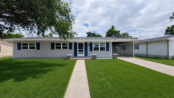 $1,800 | 4450 Essex Lane, Spring Hill, FL 34606