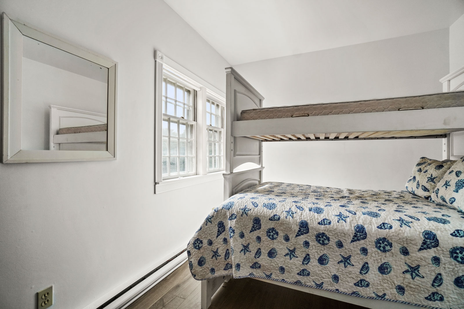 10 Skyline Drive Nantucket, MA 02554 - Photo 35 of 38 Small bedroom in apartment