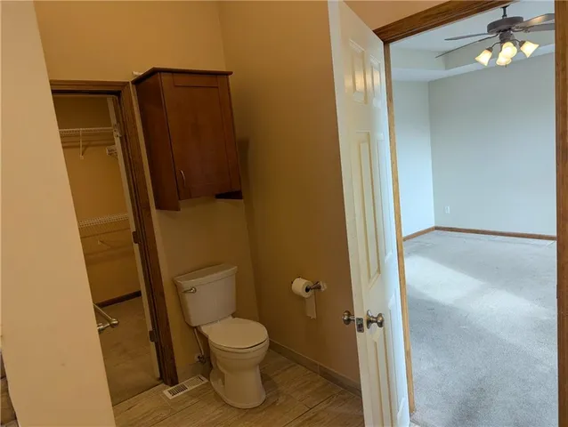 $339,900 | 1105 Northwest Sawgrass Drive, Grain Valley, MO 64029