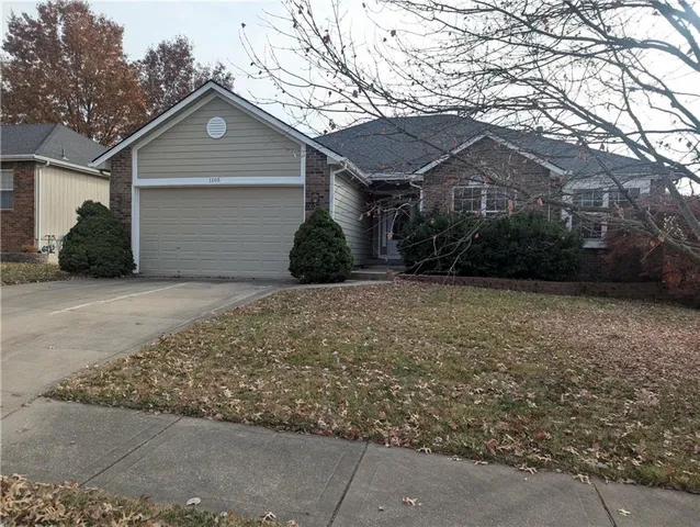$339,900 | 1105 Northwest Sawgrass Drive, Grain Valley, MO 64029