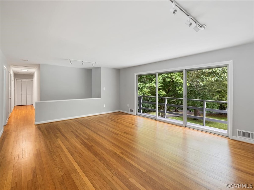 4232 Hickory Road Richmond, VA 23235 - Photo 11 of 24 Gallery Image 11