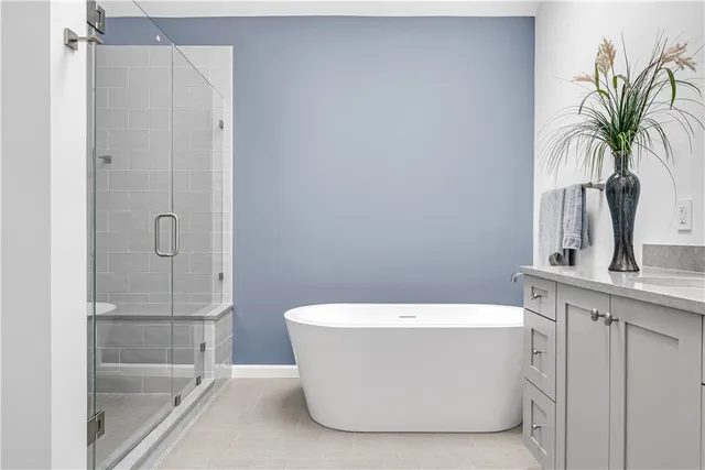 $1,495,000 | 200 Arboretum Lane, Bristol, RI 02809