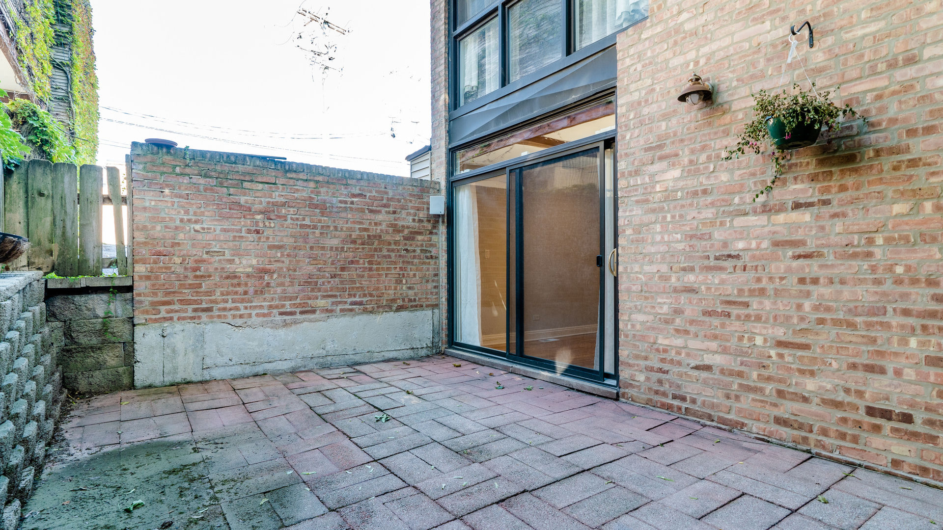 3012 North Waterloo Court, Unit 13 Chicago, IL 60657 - Photo 13 of 37