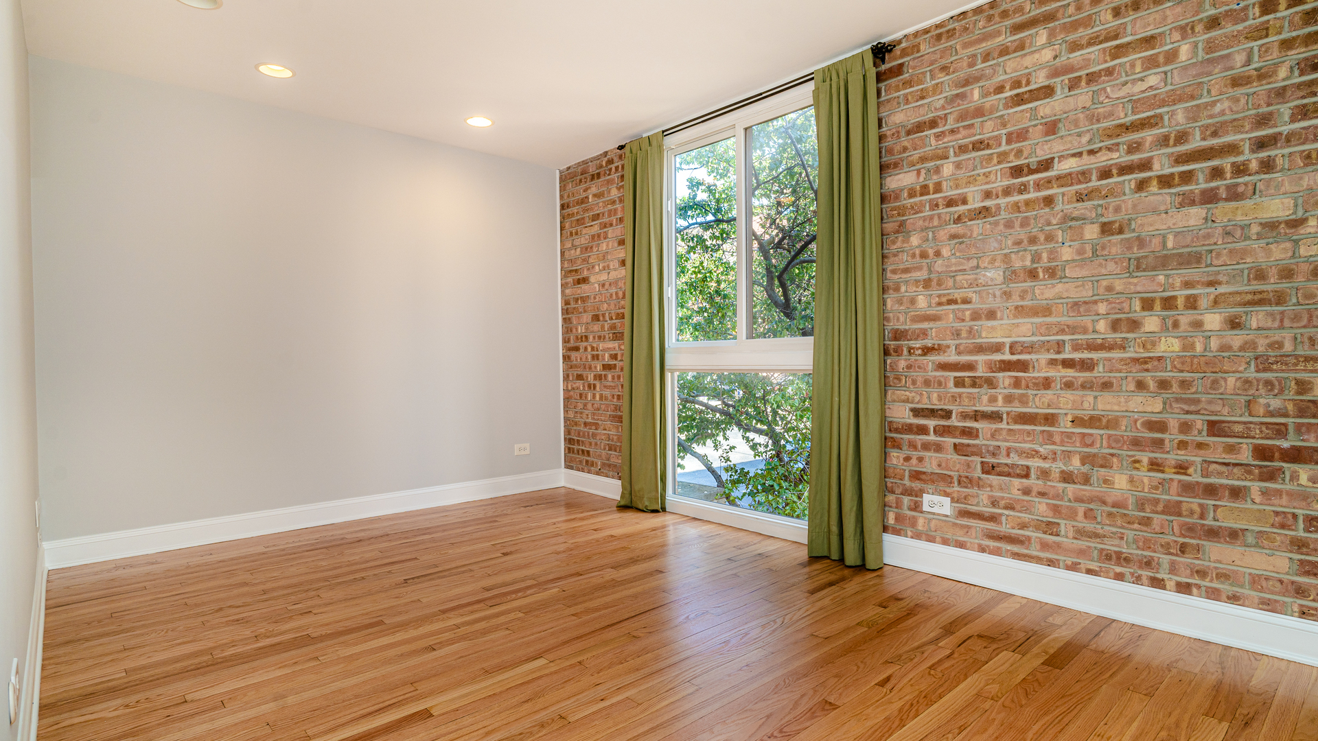 3012 North Waterloo Court, Unit 13 Chicago, IL 60657 - Photo 15 of 37