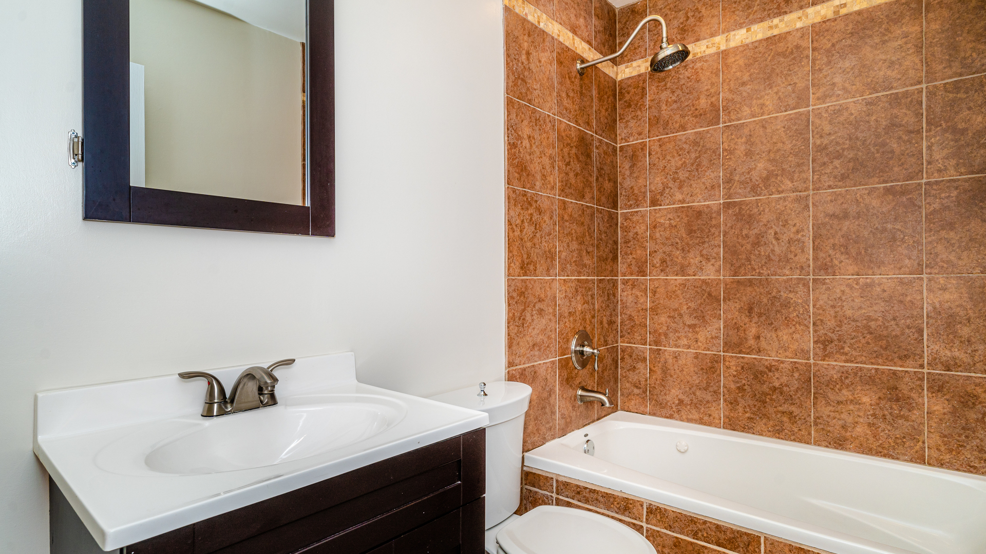 3012 North Waterloo Court, Unit 13 Chicago, IL 60657 - Photo 20 of 37