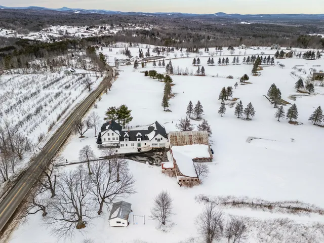 $749,900 | 775 North Parish Road, Turner, ME 04282
