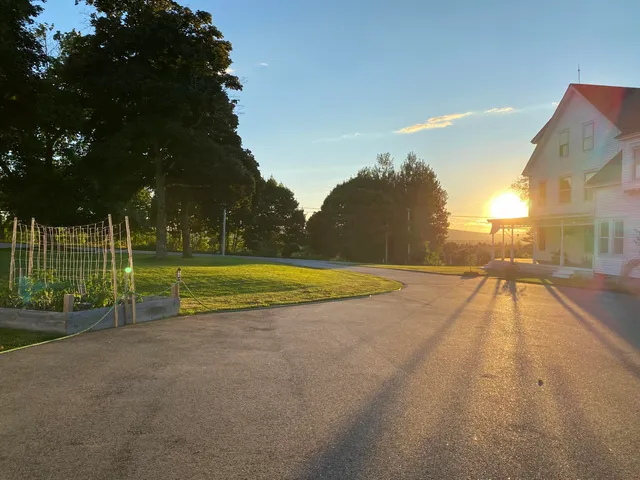 $749,900 | 775 North Parish Road, Turner, ME 04282