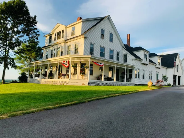 $749,900 | 775 North Parish Road, Turner, ME 04282