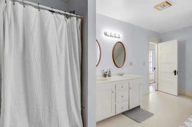 $749,900 | 775 North Parish Road, Turner, ME 04282