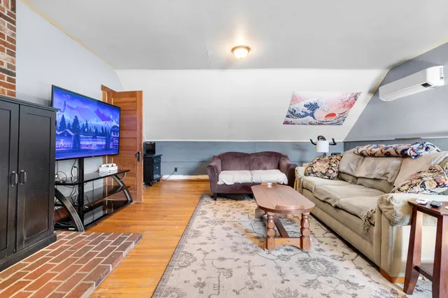 $749,900 | 775 North Parish Road, Turner, ME 04282