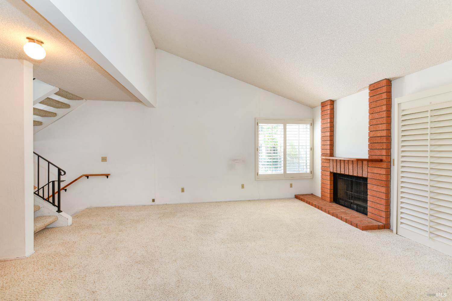 3007 Loma Court Santa Rosa, CA 95405 - Photo 7 of 43