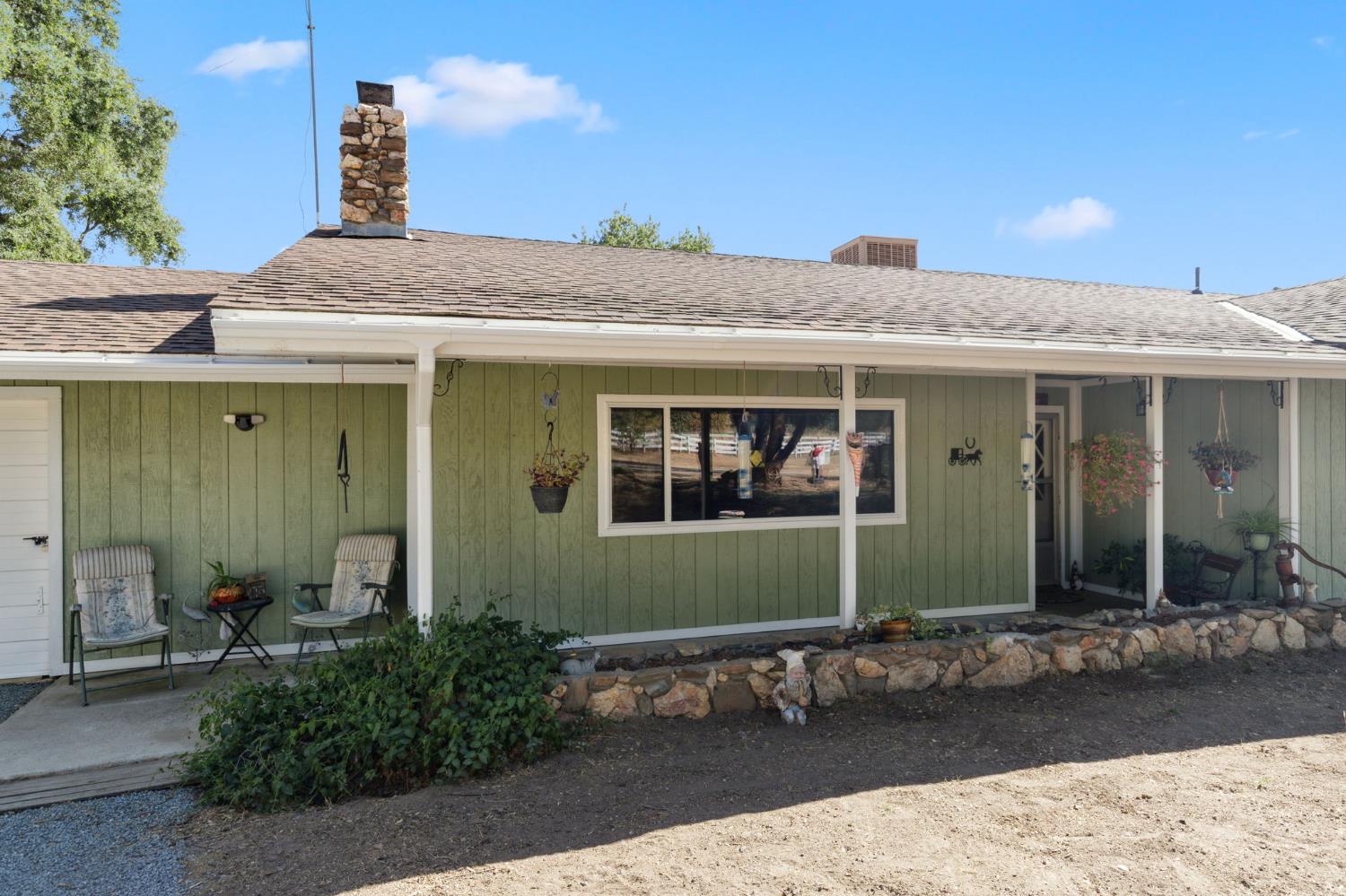 44810 Douglas Road South Coarsegold, CA 93614 - Photo 4 of 54 Gallery Image 4