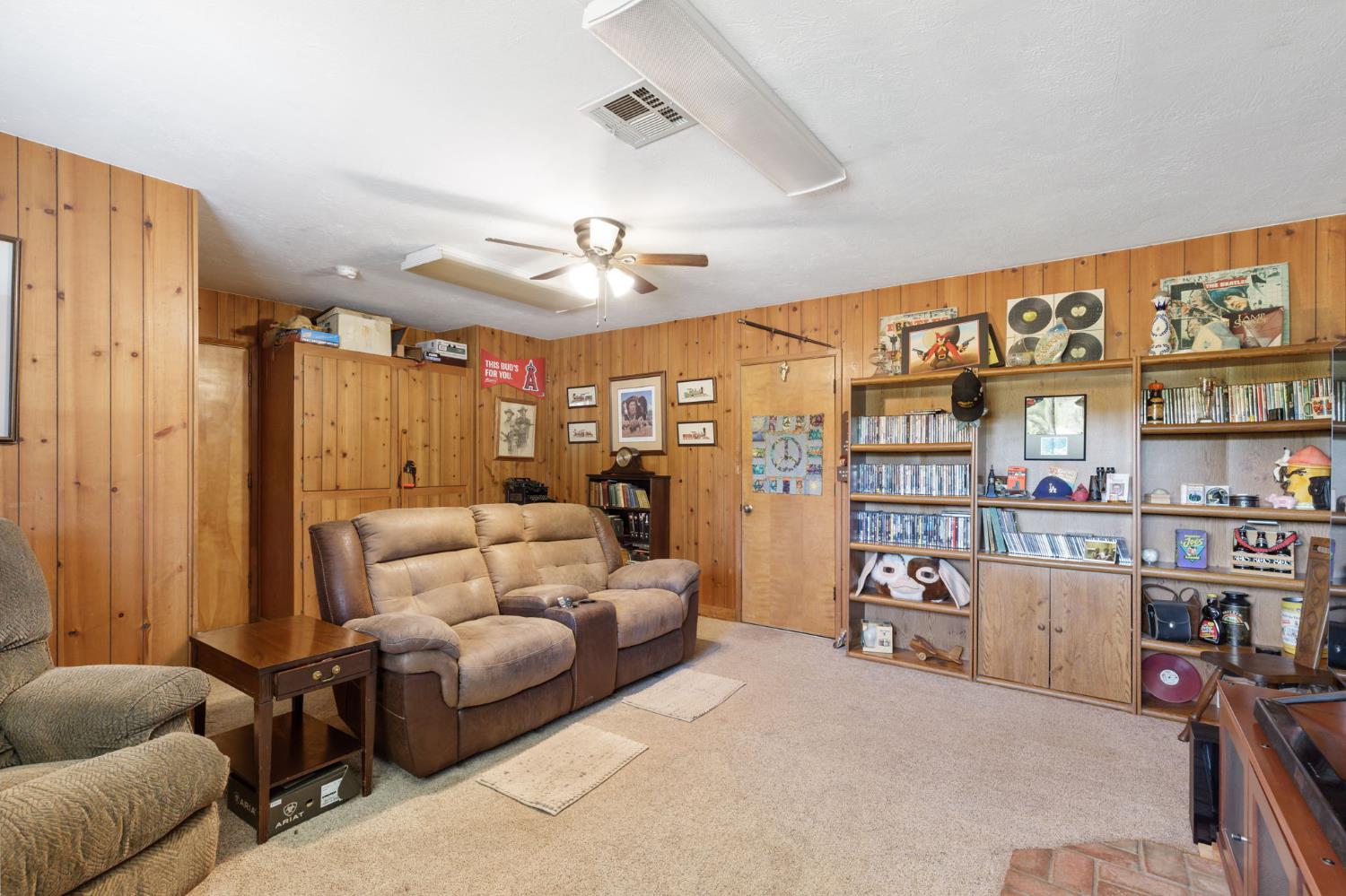 44810 Douglas Road South Coarsegold, CA 93614 - Photo 9 of 54 Gallery Image 9