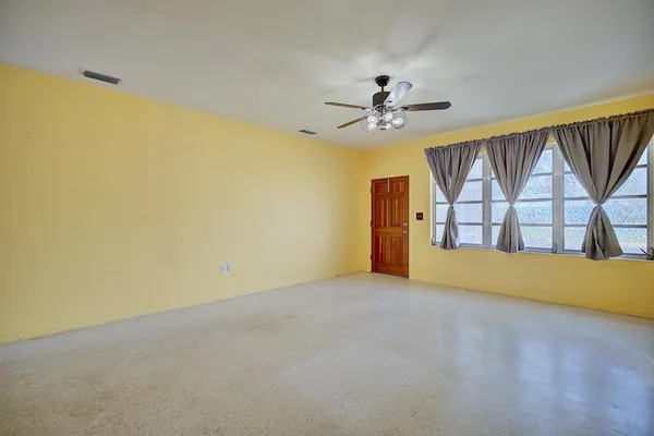 $204,000 | 5 West Wolf Street, Avon Park, FL 33825