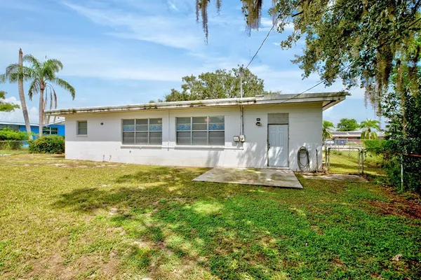 $204,000 | 5 West Wolf Street, Avon Park, FL 33825